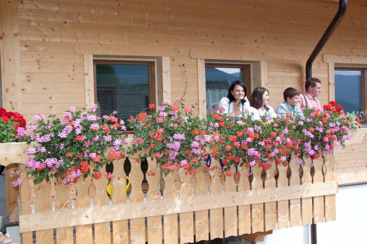 Schweinsteghof Urlaub Auf Dem Bauernhof Apartment Sarentino Ngoại thất bức ảnh