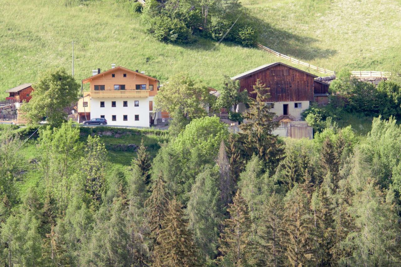 Schweinsteghof Urlaub Auf Dem Bauernhof Apartment Sarentino Ngoại thất bức ảnh